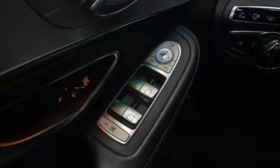 Mercedes-Benz C-Class 2016, 106585 км, за 22649.35 USD - фото 20