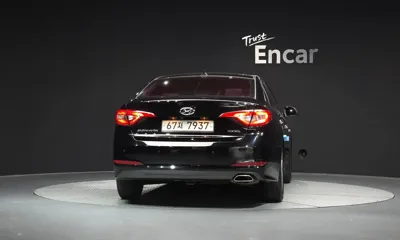Hyundai Sonata 2015, 124407 км, за 4485.47 USD