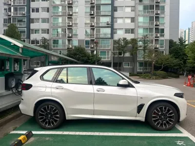 BMW X5 2025, 17000 км, за 49730.87 USD