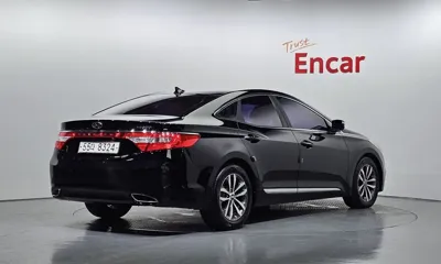 Hyundai Grandeur 2011, 140936 км, за 2955.86 USD