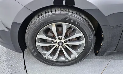 Hyundai Grandeur 2011, 140936 км, за 2955.86 USD