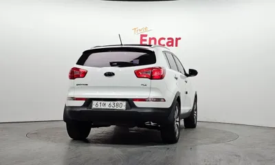 Kia Sportage 2011, 76095 км, за 4428.88 USD