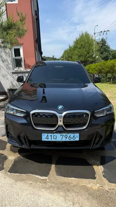 BMW iX3 · 2024 год