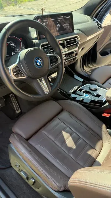 BMW iX3 2024, 43500 км, за 37767.78 USD - фото 7