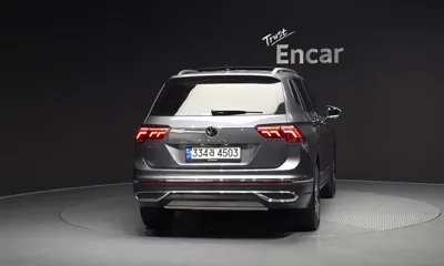 Volkswagen Tiguan 2023, 56236 км, за 17979.52 USD
