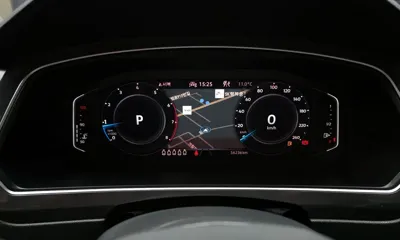 Volkswagen Tiguan 2023, 56236 км, за 17979.52 USD - фото 8