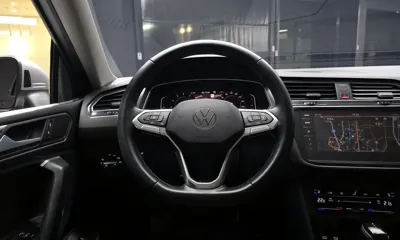 Volkswagen Tiguan 2023, 56236 км, за 17979.52 USD - фото 13