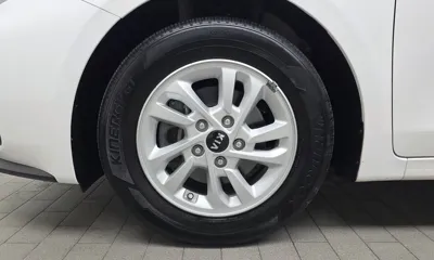 Kia K3 2021, 88427 км, за 8205.33 USD