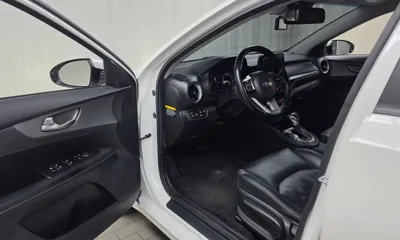 Kia K3 2021, 88427 км, за 8205.33 USD - фото 10