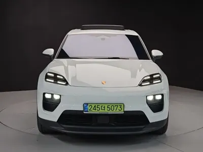 Porsche Macan · 2025 год