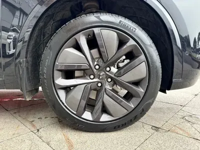 Li Auto Li L9 2023, 74300 км, за 35019.92 USD - фото 8