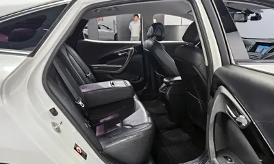Hyundai Grandeur 2015, 146809 км, за 3744.09 USD - фото 12
