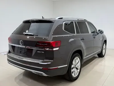 Volkswagen Teramont 2017, 91000 км, за 13213.4 USD