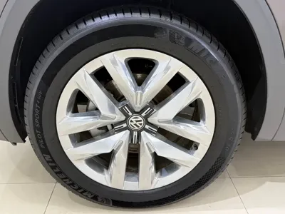 Volkswagen Teramont 2017, 91000 км, за 13213.4 USD - фото 18