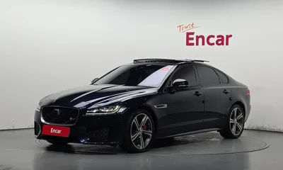 Jaguar XF · 2017 год