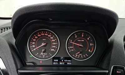 BMW 1-Series 2016, 98213 км, за 7214.13 USD - фото 8