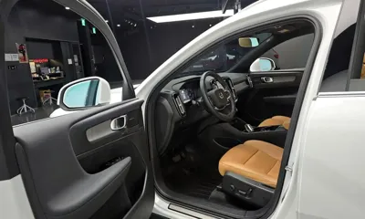 Volvo XC40 2021, 74360 км, за 18970.72 USD - фото 10
