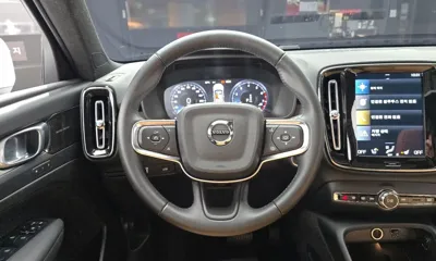 Volvo XC40 2021, 74360 км, за 18970.72 USD - фото 13