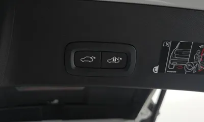 Volvo XC40 2021, 74360 км, за 18970.72 USD - фото 20
