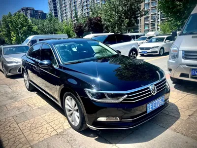 Volkswagen Magotan 2019, 150000 км, за 10094.79 USD