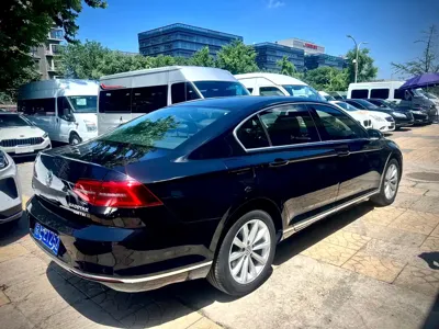 Volkswagen Magotan 2019, 150000 км, за 10094.79 USD