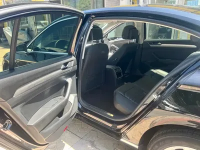 Volkswagen Magotan 2019, 150000 км, за 10094.79 USD - фото 12