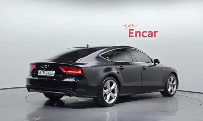 Audi A7 2014, 106616 км, за 9432.74 USD