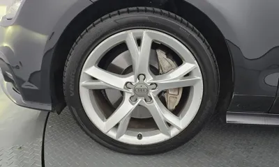 Audi A7 2014, 106616 км, за 9432.74 USD