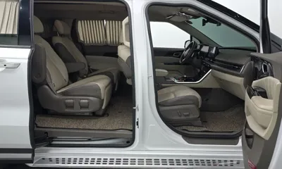 Kia Canival 2023, 37440 км, за 25928.84 USD - фото 11