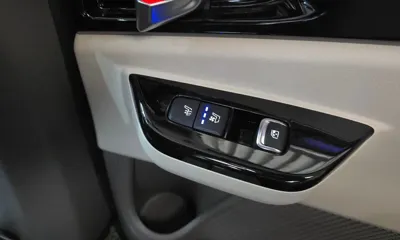 Kia Canival 2023, 37440 км, за 25928.84 USD - фото 18