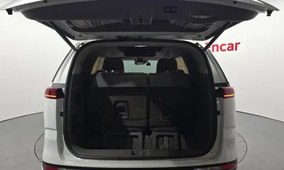 Kia Canival 2023, 37440 км, за 25928.84 USD - фото 20