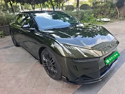 Lynk & Co 领克10 2025, 8600 км, за 24823 USD