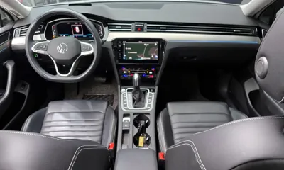 Volkswagen Passat 2022, 38584 км, за 20283.58 USD - фото 7