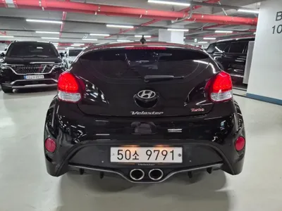 Hyundai Veloster 2015, 55560 км, за 4883.76 USD