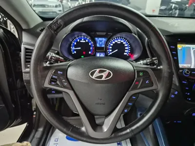 Hyundai Veloster 2015, 55560 км, за 4883.76 USD - фото 6