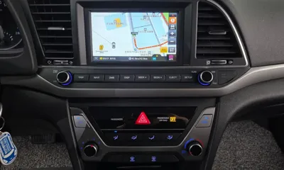 Hyundai Avante 2018, 100717 км, за 4755.7 USD - фото 14