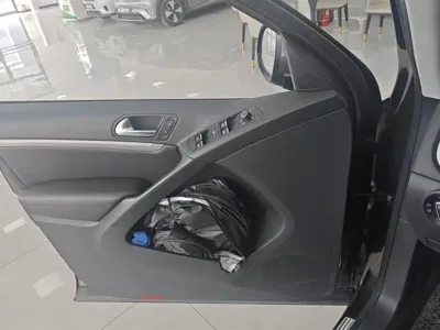 Volkswagen Tiguan 2014, 44700 км, за 5252.99 USD - фото 7