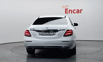 Mercedes-Benz E-Class 2019, 143693 км, за 13154.42 USD
