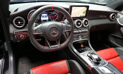 Mercedes-Benz C-Class 2017, 82759 км, за 25937.71 USD - фото 7