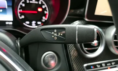 Mercedes-Benz C-Class 2017, 82759 км, за 25937.71 USD - фото 9