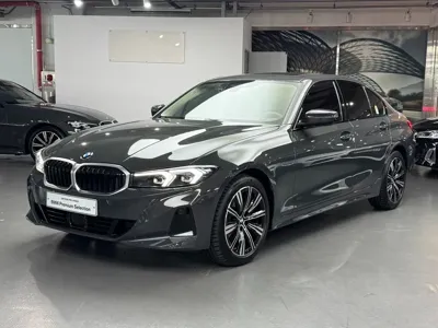 BMW 3-Series · 2025 год