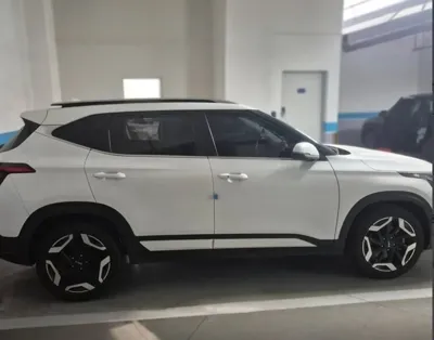 Kia Seltos 2023, 21541 км, за 15747.67 USD