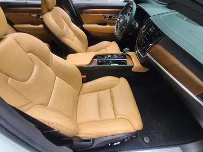 Volvo S90 2020, 94582 км, за 16251.7 USD - фото 12