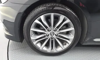 Hyundai Genesis 2016, 182261 км, за 4088.93 USD