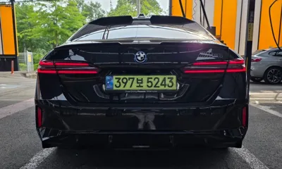 BMW i5 2025, 16800 км, за 68403.94 USD