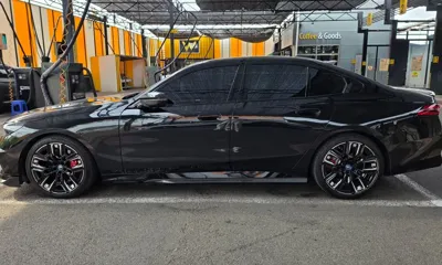BMW i5