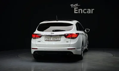 Hyundai i40 2014, 123311 км, за 4923.2 USD
