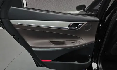 Hyundai Grandeur 2018, 125425 км, за 9715.11 USD - фото 25