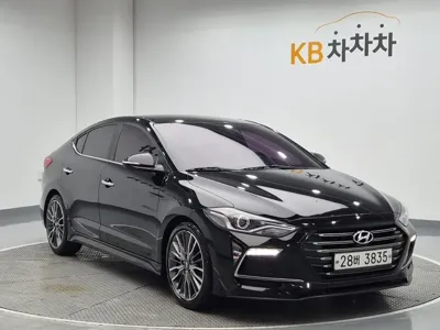 Hyundai Avante 2018, 109000 км, за 6175.65 USD