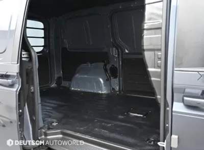 Hyundai Staria 2024, 141874 км, за 13674.27 USD - фото 12